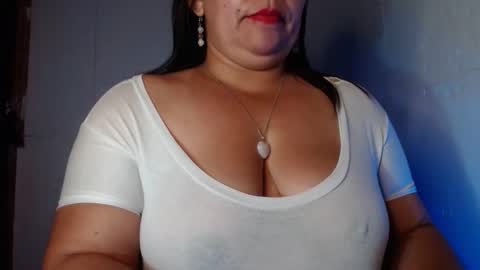Zahi ... wants to play with everyone...yessss online show from 06-04-26, 03:34