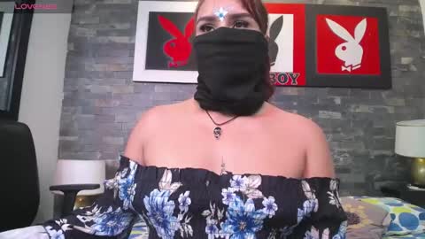 Snapshot of zahra24659 chatting on 02-10-26, 07:40 Zahra online show from 02-10-26, 07:40