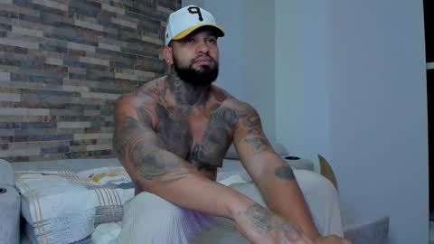 Snapshot of zain_diesel7 chatting on 02-25-25, 10:04 INSTAGRAM yormanfit7 online show from 02-25-25, 10:04