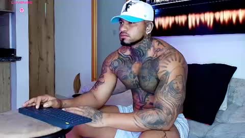 Snapshot of zain_diesel7 chatting on 07-11-26, 08:28 INSTAGRAM yormanfit7 online show from 07-11-26, 08:28