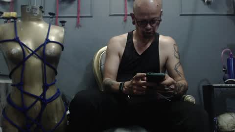 Snapshot of zainkreiger chatting on 04-06-26, 02:20 Dom Zain online show from 04-06-26, 02:20