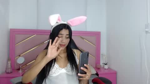 Snapshot of zaira_angel chatting on 01-30-25, 04:06 Zaira Angel online show from 01-30-25, 04:06