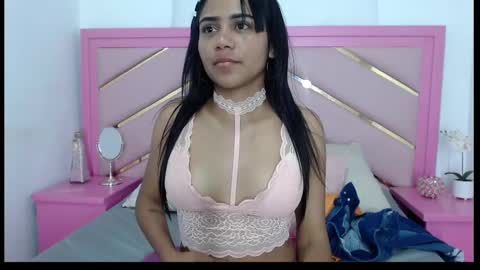 Snapshot of zaira_angel chatting on 01-31-25, 02:58 Zaira Angel online show from 01-31-25, 02:58
