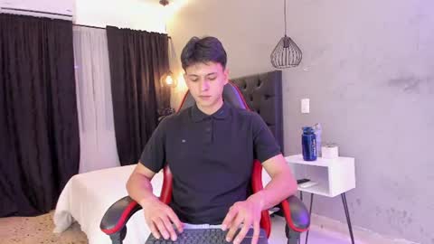 Samuel online show from 06-17-26, 07:48