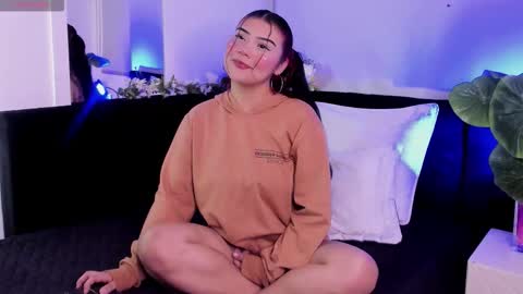 Snapshot of zamantta chatting on 11-21-25, 06:34 zamantta online show from 11-21-25, 06:34