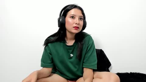 Snapshot of zammii69 chatting on 10-11-25, 10:19 zammii69 online show from 10-11-25, 10:19