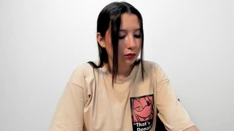 Snapshot of zammii69 chatting on 11-13-25, 08:52 zammii69 online show from 11-13-25, 08:52