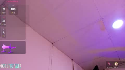 zammy_brown2 online show from 02-03-26, 03:59