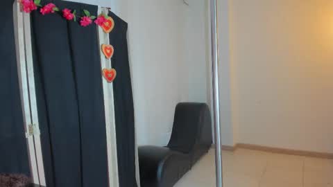 Snapshot of zammyrossee chatting on 02-24-26, 01:47 zammyrossee online show from 02-24-26, 01:47