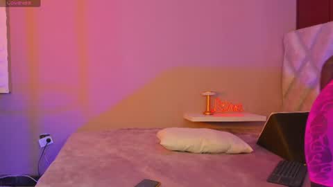 zamy_atelier online show from 06-30-26, 01:01
