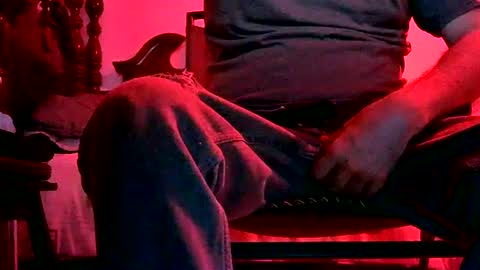 Snapshot of zanaximandro chatting on 12-16-25, 04:39 UareTheBoss online show from 12-16-25, 04:39