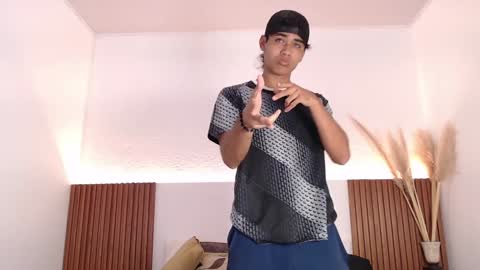 Zander online show from 12-22-24, 06:04