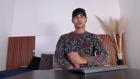 Zander online show from 01-20-25, 01:21