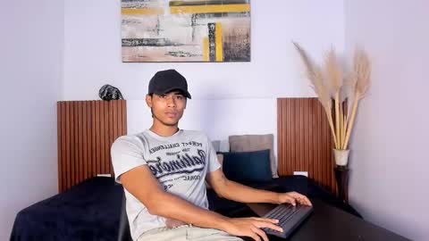 Zander online show from 10-13-25, 01:11