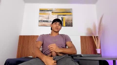 Zander online show from 11-22-25, 01:21