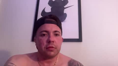 Snapshot of zander_9x6 chatting on 01-11-26, 09:58 Hung 10 X 6.5 online show from 01-11-26, 09:58