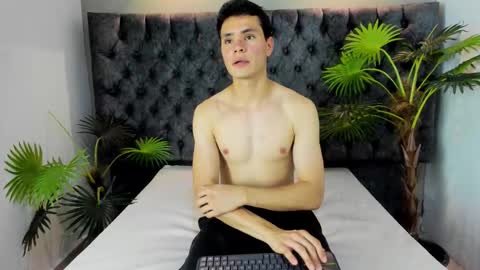 Snapshot of zane_evans chatting on 02-28-26, 01:23 zane online show from 02-28-26, 01:23