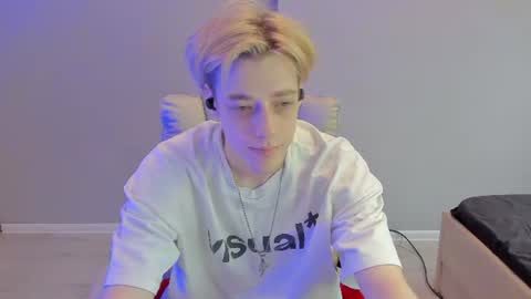 Snapshot of zane_steele chatting on 06-26-26, 05:17 Kel online show from 06-26-26, 05:17
