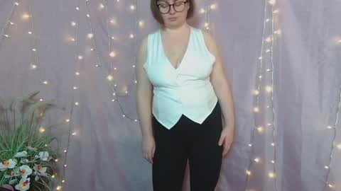 zannadreil online show from 04-21-26, 02:51