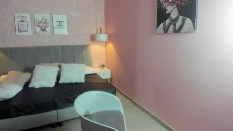 Zara Sweet  online show from 01-19-26, 12:20