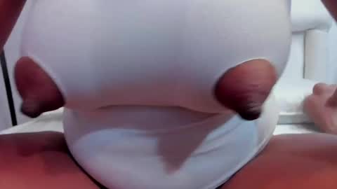 Snapshot of zara_lopez chatting on 04-19-26, 07:27 zara lopez online show from 04-19-26, 07:27