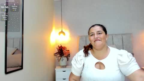 Snapshot of zara_milf_ chatting on 02-06-26, 12:30 zara online show from 02-06-26, 12:30
