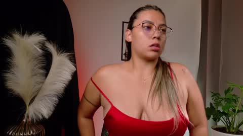 Zara Nova online show from 04-23-26, 05:37