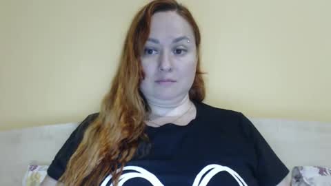 Snapshot of zara_red chatting on 04-21-26, 12:44 Kate. if im not here im here foxy red333 online show from 04-21-26, 12:44