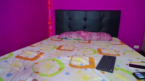 Snapshot of zara_tattoox chatting on 01-08-25, 08:27 ZARA ANYELINA online show from 01-08-25, 08:27