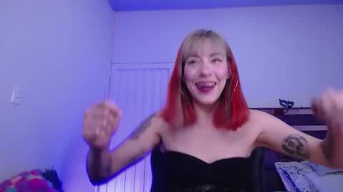 Snapshot of zaracollinx chatting on 09-26-25, 01:53 Zara online show from 09-26-25, 01:53