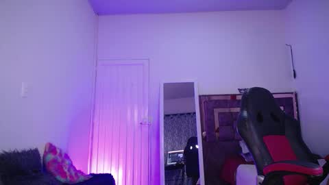 Snapshot of zaracollinx chatting on 10-24-25, 12:30 Zara online show from 10-24-25, 12:30