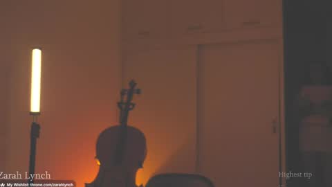 Miss Lynch   Next show  2911 online show from 04-28-26, 04:06