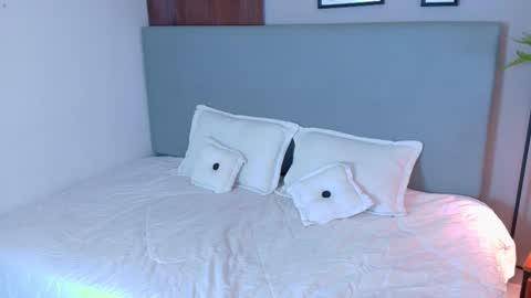 Zarah online show from 02-14-26, 03:47