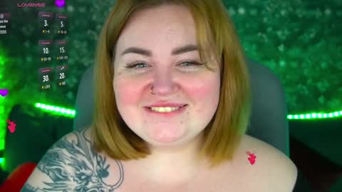 Snapshot of zarareign_ chatting on 12-21-24, 09:58 Lola online show from 12-21-24, 09:58