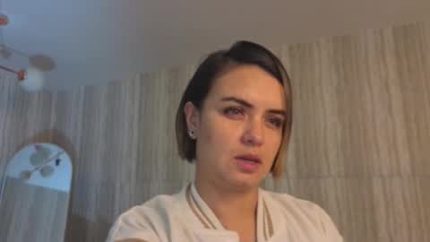 Isabella online show from 02-16-26, 12:56