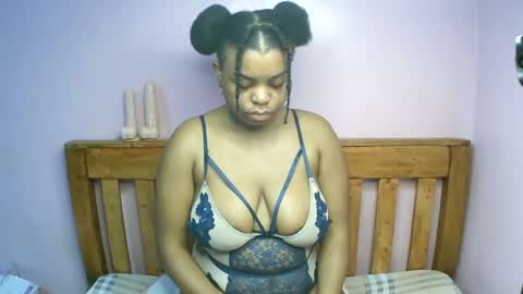 Snapshot of zariamonet chatting on 06-21-26, 02:25 zariamonet online show from 06-21-26, 02:25