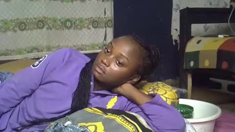 Snapshot of zarinamarlin chatting on 04-18-26, 08:29 zarinamarlin online show from 04-18-26, 08:29