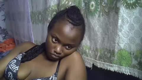 Snapshot of zarinamarlin chatting on 05-01-26, 10:09 zarinamarlin online show from 05-01-26, 10:09