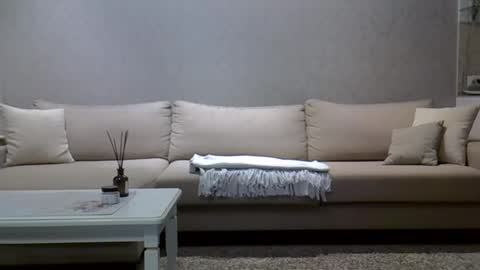 Snapshot of zarinaswift chatting on 02-13-25, 04:43 Zarina Swift online show from 02-13-25, 04:43