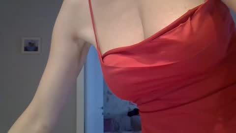 Snapshot of zarinaswift chatting on 11-07-25, 04:56 Zarina Swift online show from 11-07-25, 04:56