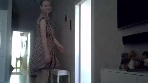 Zarina Swift online show from 03-25-26, 04:51