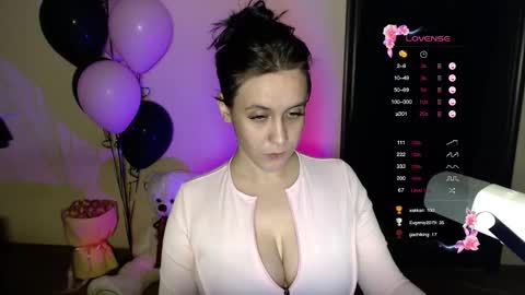 Snapshot of zaykaaa_11 chatting on 11-24-25, 07:57 Lina online show from 11-24-25, 07:57