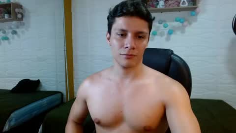 zayn_clausen online show from 05-11-26, 05:32