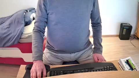 Snapshot of zebulon2023 chatting on 02-06-25, 12:59 zebulon2023 online show from 02-06-25, 12:59