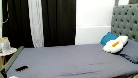 Snapshot of zeethefucker69 chatting on 02-18-25, 07:19 Zo online show from 02-18-25, 07:19