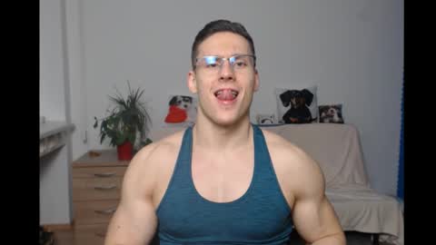 Snapshot of zeinmiracles chatting on 01-05-26, 10:24 zeinmiracles online show from 01-05-26, 10:24