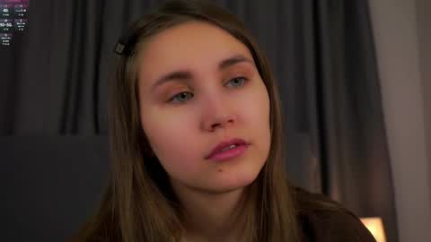 Emilia online show from 01-14-26, 01:22