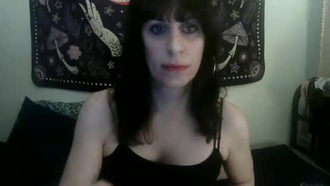 Snapshot of zeldasroom chatting on 01-21-25, 12:57 Zelda online show from 01-21-25, 12:57