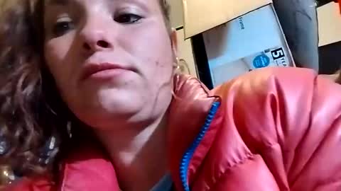 KENDAL Kaylee online show from 10-28-25, 06:06