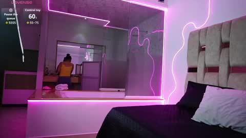 zenda_biancha online show from 04-09-26, 11:37